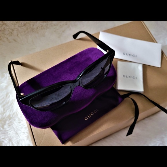 Authentic Gucci sun glasses - Picture 2 of 6